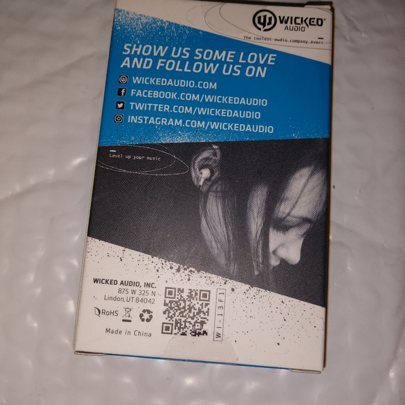 WICKED audio smart plug earbuds NEW in box, Never opened. - Picture 4 of 6